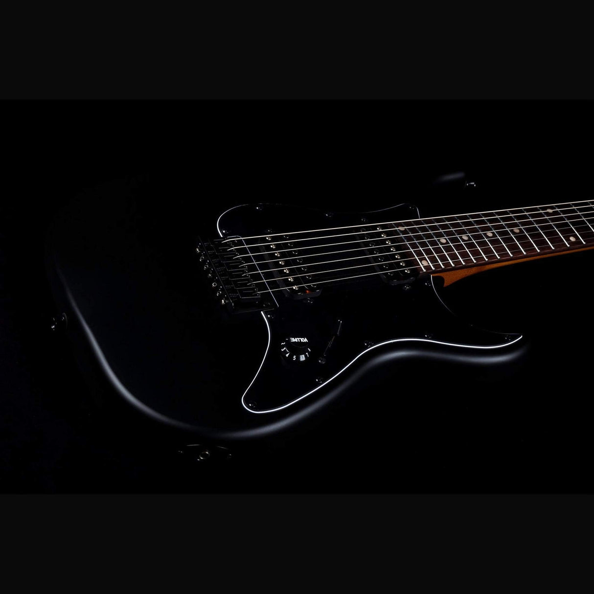 JET JS-407 MBK R 7-snarige S-style Elektrische Gitaar HH Vaste Brug Rosewood Toets Mat Zwart