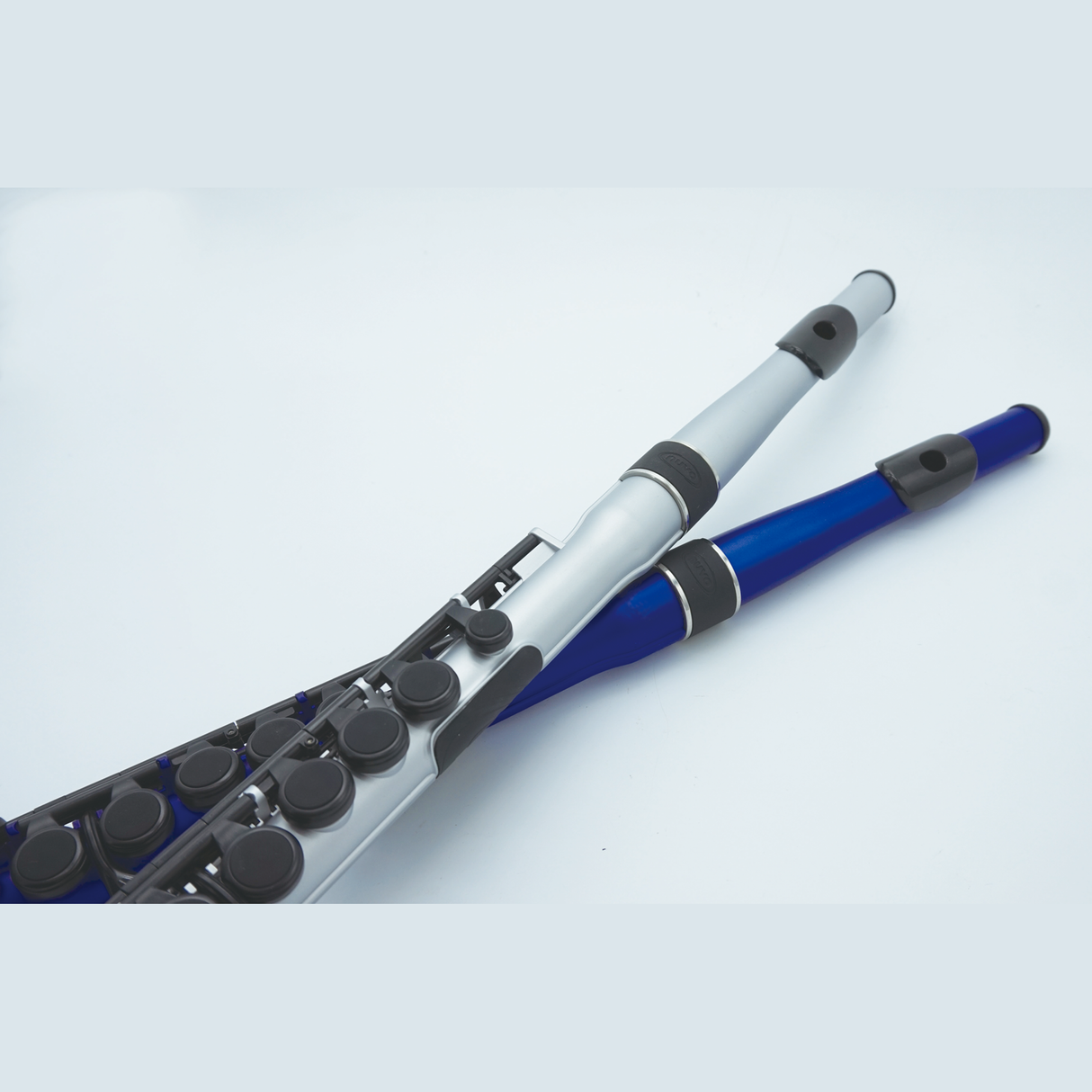 NUVO SF300FBL Student Flute 2.0 – C-stemming, 255 g, Special Blue, incl. blokfluitkopstuk en etui