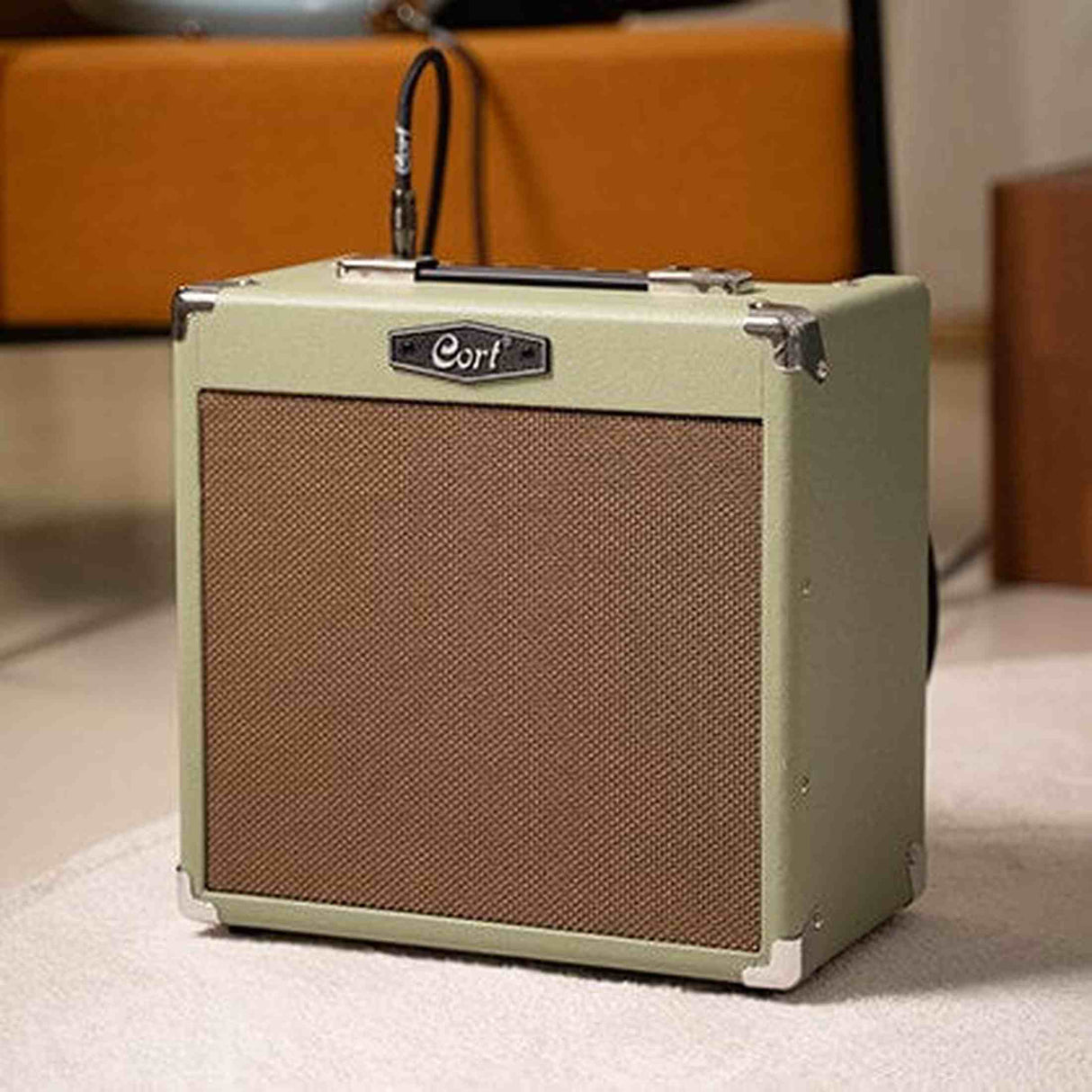 Cort CM15RPG 15W Gitaarversterker met 8 inch Speaker, Reverb en 2 Kanalen Pastel Groen