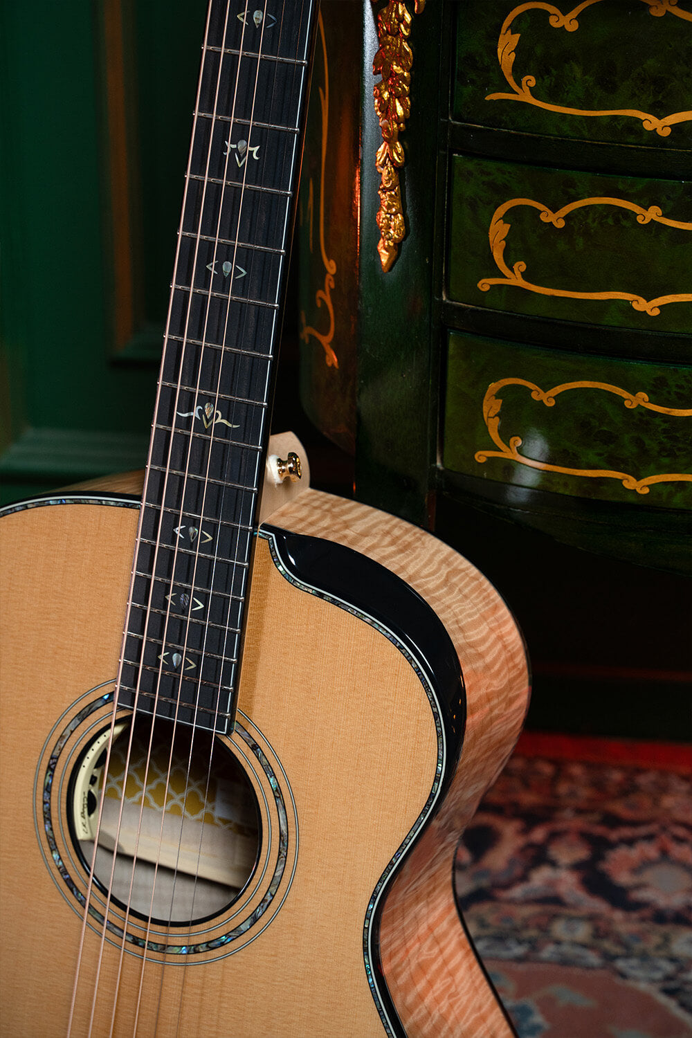 Cort Gold-Passion – Massief Flamed Maple, Engelmann Spruce & L.R. Baggs Anthem