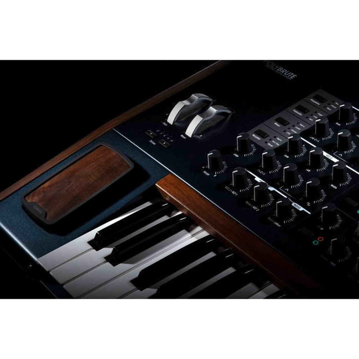 Arturia PolyBrute – 61 toetsen, analoge synthesizer met morphée controller, ribbon en 6-stemmige polyfonie
