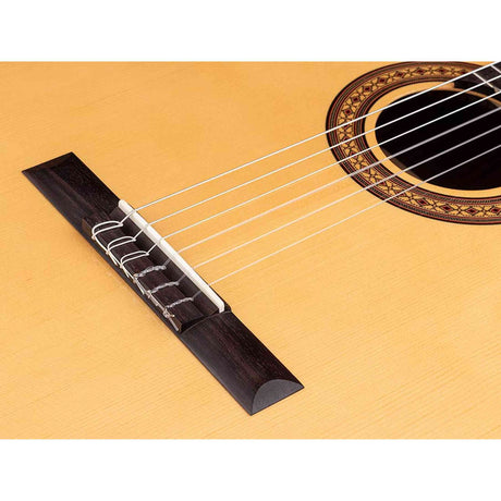 Salvador Cortez CS-32 – Klassieke gitaar met massief spruce bovenblad en palissander body