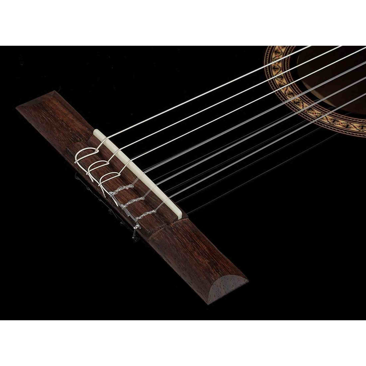 Salvador Cortez CC-22-BK – Klassieke gitaar met massief ceder bovenblad, sapele body en zwarte hoogglans afwerking