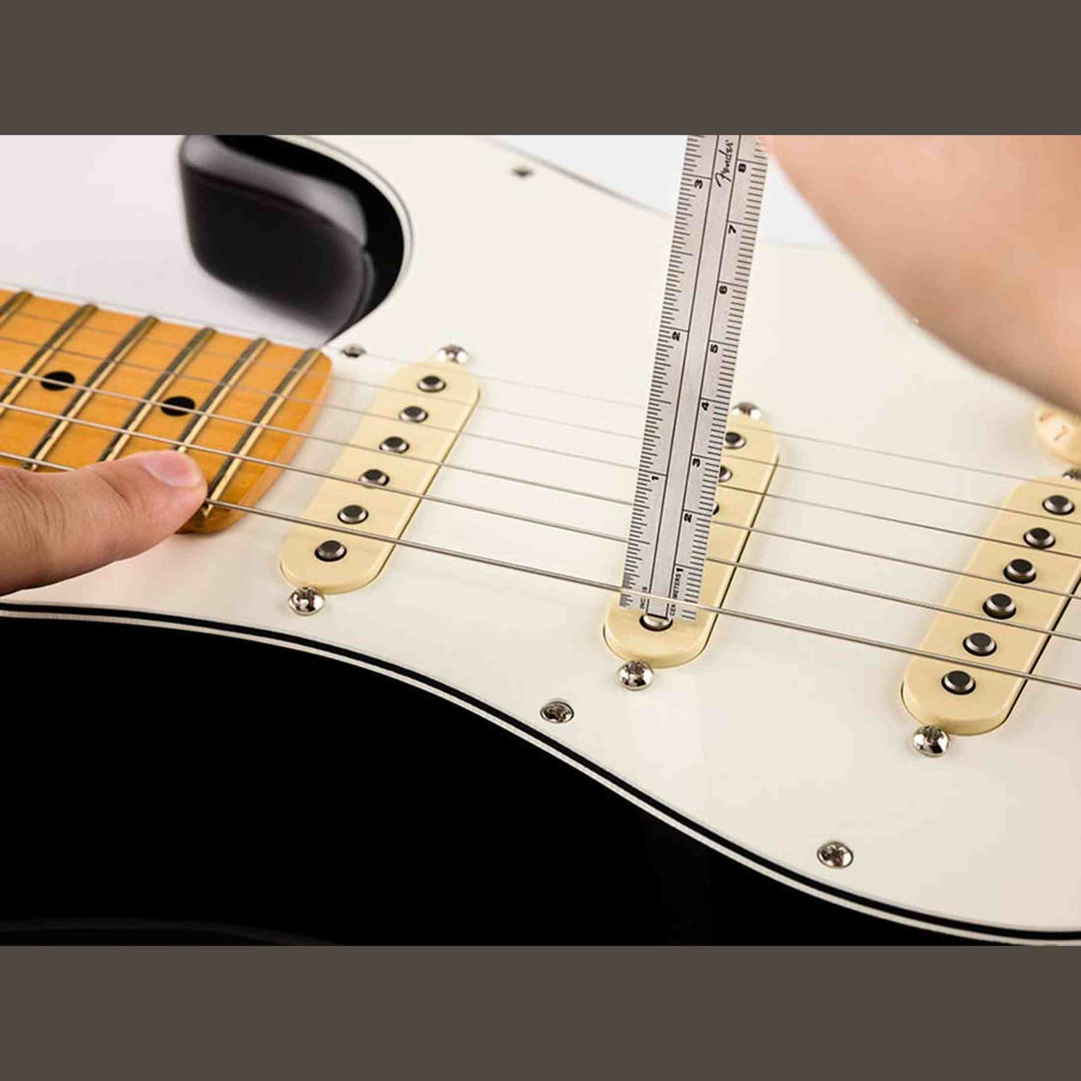 Fender 0990654030 Gitaar Liniaal en Inbussleutel Set Setup Gereedschap Staal