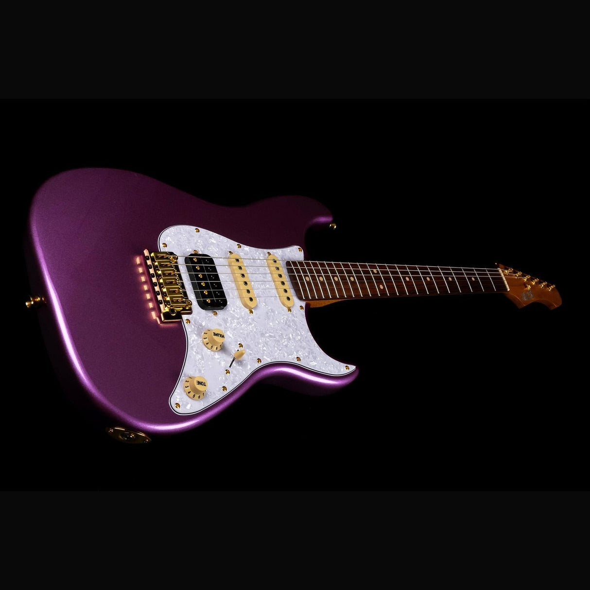 JET JS-480 VI G S-style Elektrische Gitaar HSS Alnico V Tremolo Rosewood Toets Violet met Gouden Hardware