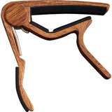 CLX Capo NYL WOOD DK Capo voor Nylon Snaren Donker Houtlook met Veermechanisme