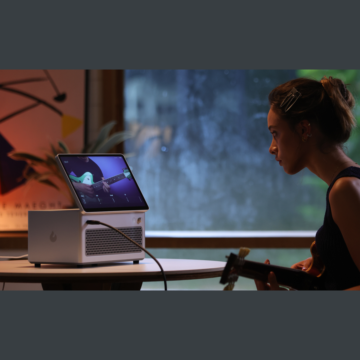 LAVA STUDIO gitaarversterker – 2.1 Audio Systeem, 13.3" Touchscreen, 40W RMS, 30+ lavaAI Amps