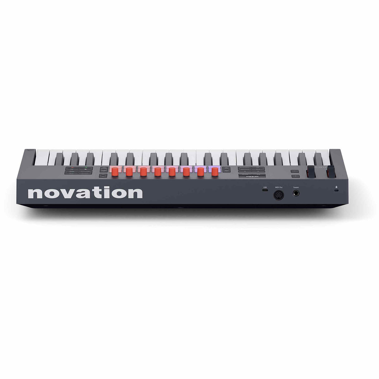 Novation FLkey2 37 master keyboard met 37 toetsen, 16 pads en OLED display