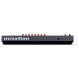 Novation FLkey2 37 master keyboard met 37 toetsen, 16 pads en OLED display