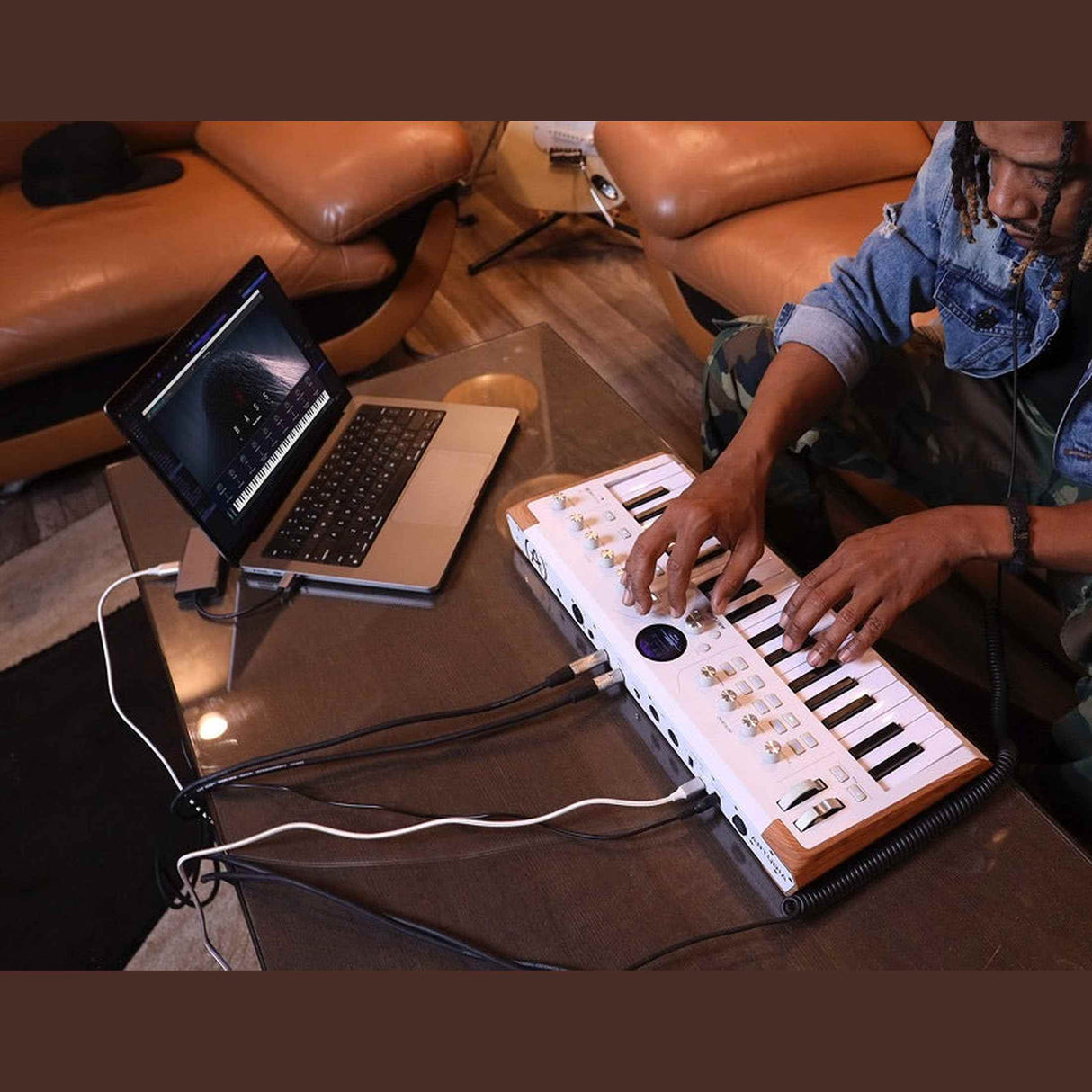 Arturia AstroLab 37 stage keyboard met 37 toetsen, aftertouch en standalone synth engine