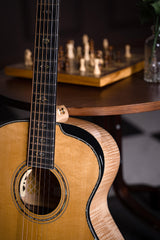 Cort Gold-Passion – Massief Flamed Maple, Engelmann Spruce & L.R. Baggs Anthem