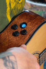 Cort Gold-OC6 – Massief Mahonie, Torrefied Sitka & Fishman Flex Blend