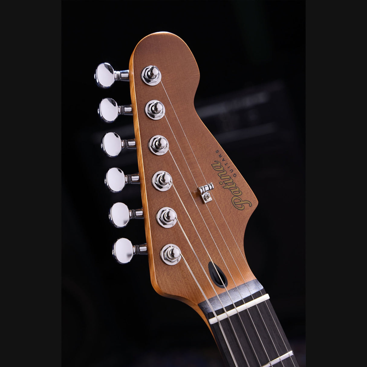 Patina PS-3 BK S-style Elektrische Gitaar SSS Alnico V Nitro Paulownia Body Roasted Maple Hals