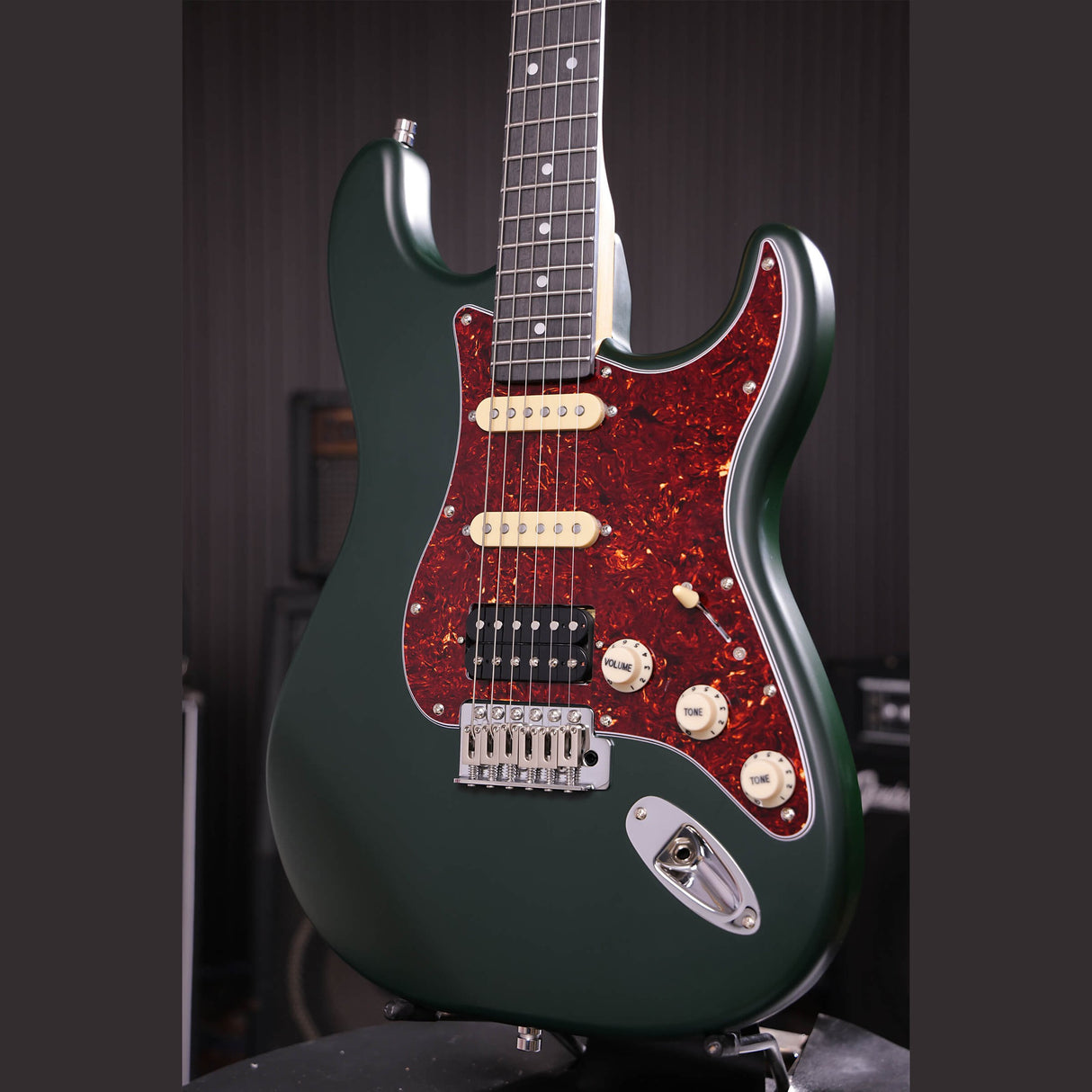 Patina PS-4 SGR S-style Elektrische Gitaar HSS Alnico V Nitro Paulownia Body Roasted Maple Hals Sherwood Green